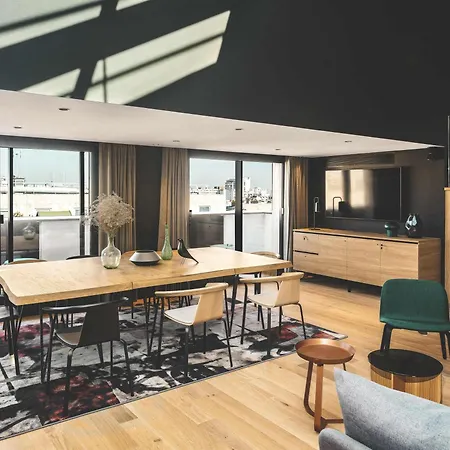 Novotel Vaugirard Montparnasse Hotel