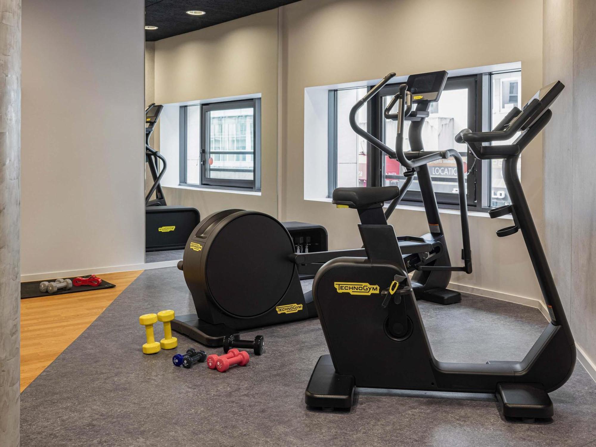 Novotel Vaugirard Montparnasse Hotel 4*