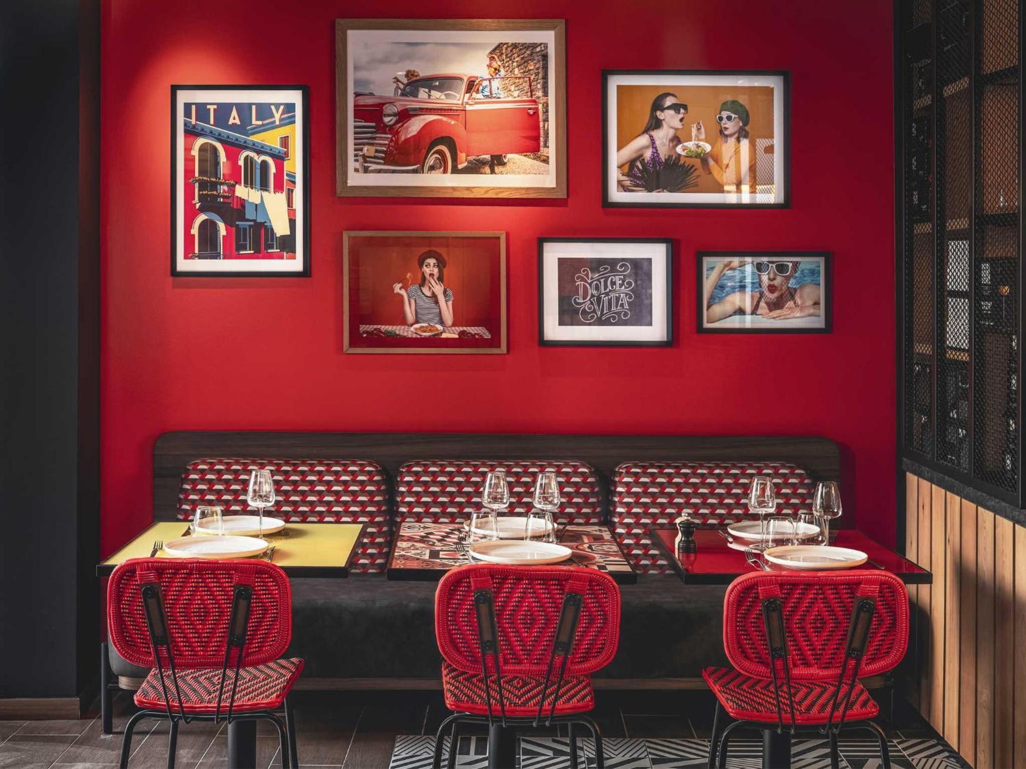 Novotel Vaugirard Montparnasse Hotel